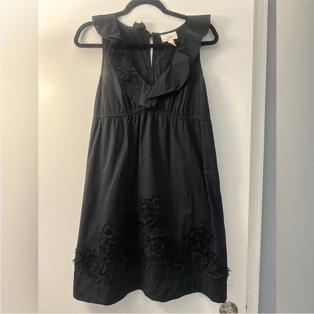 LOFT Black Sleeveless Dress with Ruffle Neckline & 3D Floral Hem | Size 4